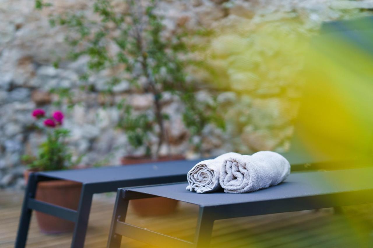 Logement Onze Chambres & Gites Raissac-d'Aude エクステリア 写真