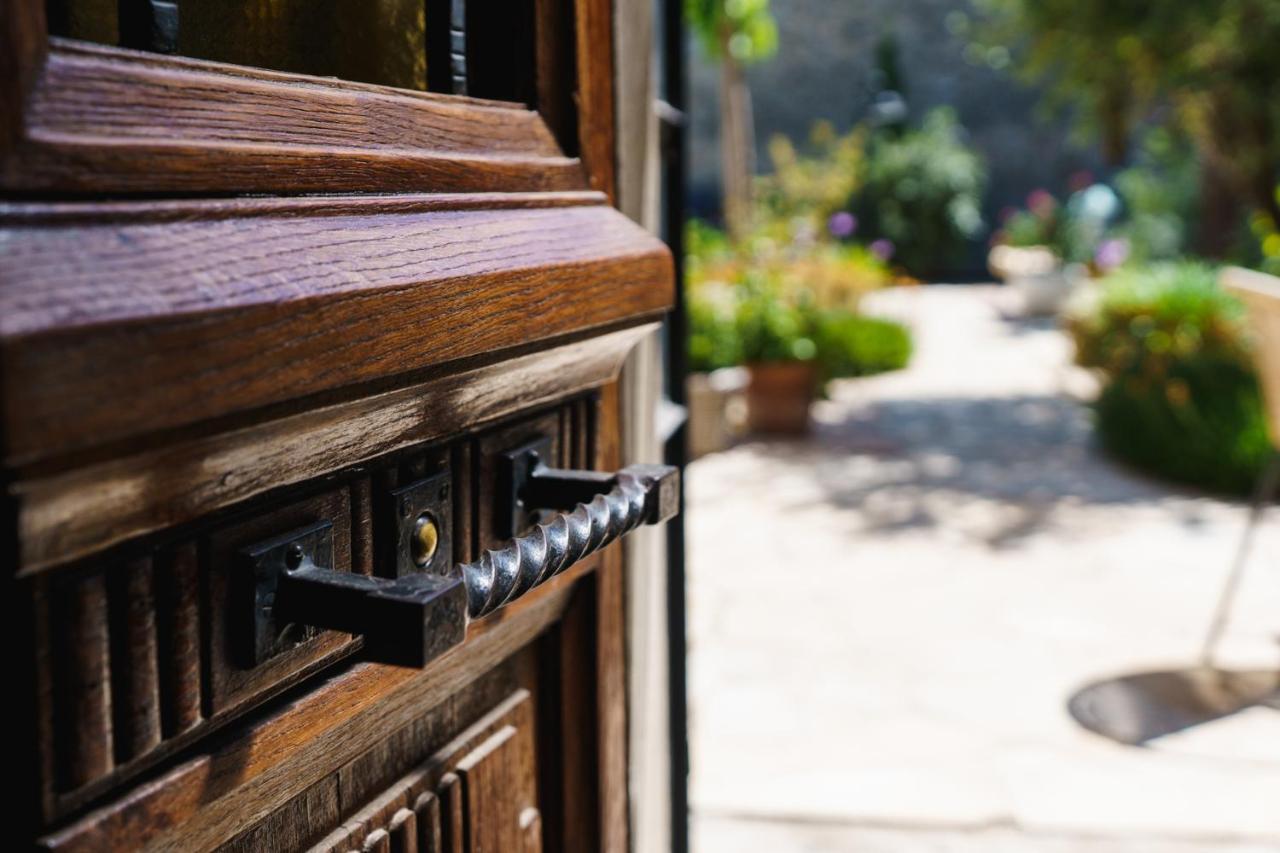 Logement Onze Chambres & Gites Raissac-d'Aude エクステリア 写真